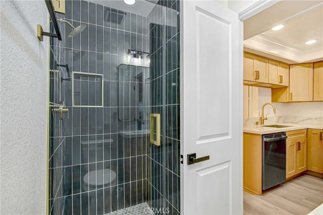 533 W 9th, Upland, CA 91786