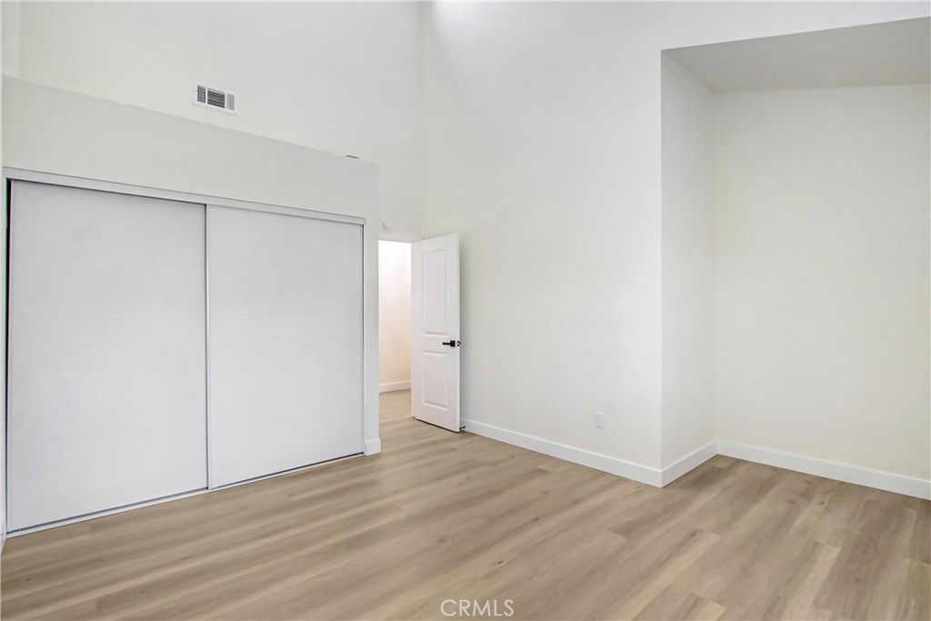 Image 8 of property listing at 533 W 9th, Upland, CA 91786