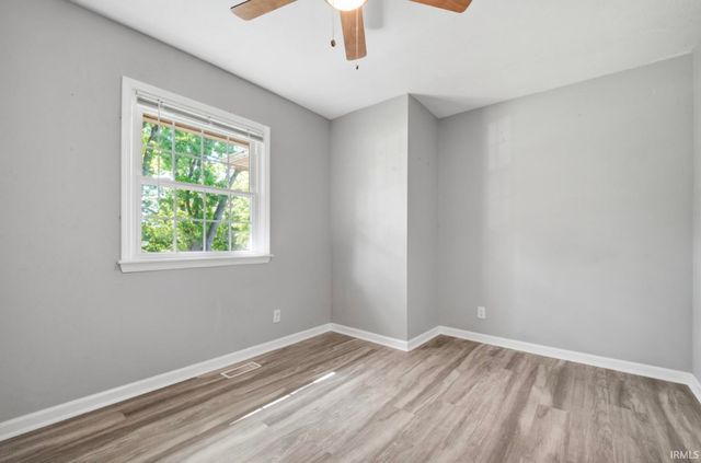 3300 Maple Lane, Newburgh, IN 47630