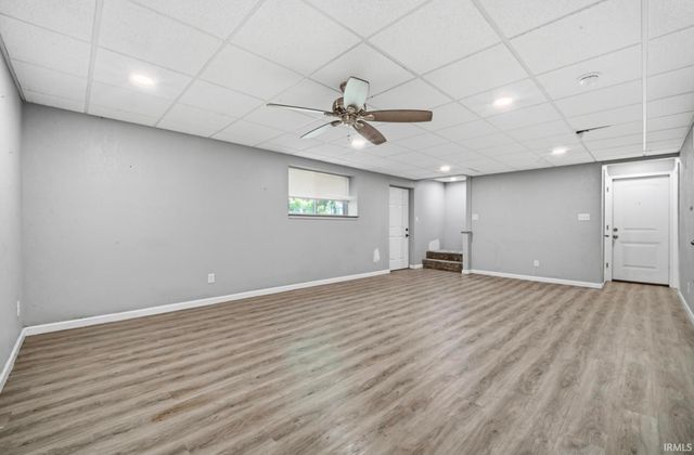 3300 Maple Lane, Newburgh, IN 47630