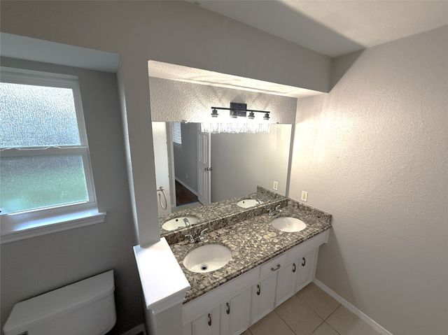 1543 CHISOLM Trail, Lewisville, TX 75077