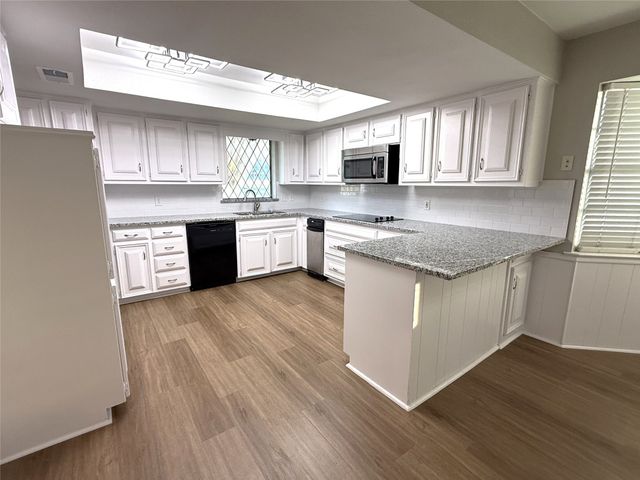1543 CHISOLM Trail, Lewisville, TX 75077