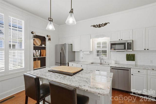 500 N Main Avenue, Newton, NC 28658