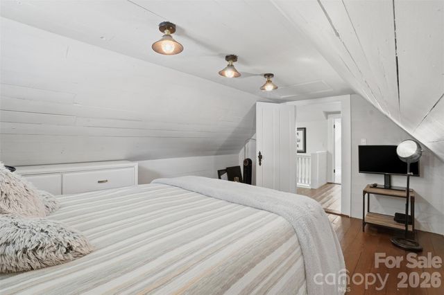 500 N Main Avenue, Newton, NC 28658