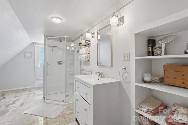 500 N Main Avenue, Newton, NC 28658