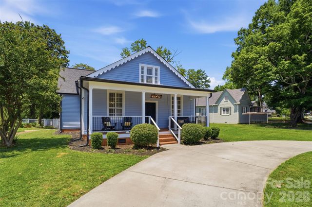 500 N Main Avenue, Newton, NC 28658