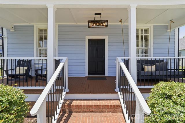 500 N Main Avenue, Newton, NC 28658