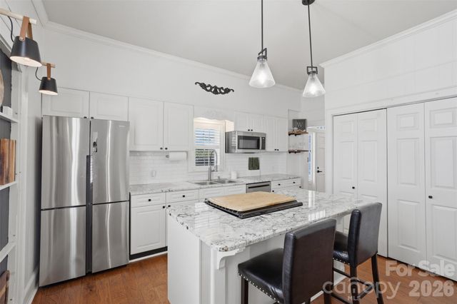 500 N Main Avenue, Newton, NC 28658