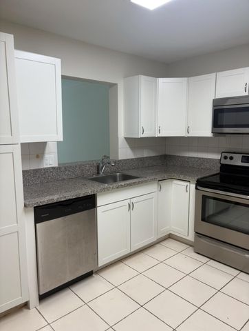 9110 Fairbanks Lane 4, Boca Raton, FL 33496