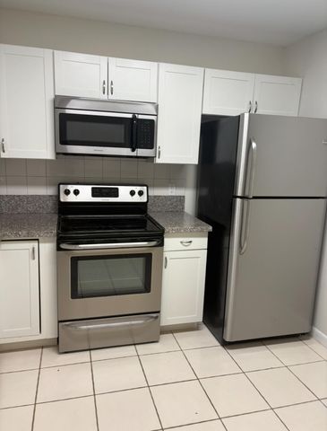 9110 Fairbanks Lane 4, Boca Raton, FL 33496