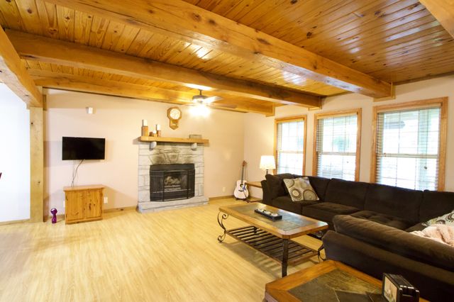 4541 Tanglewood Rd, Pegram, TN 37143