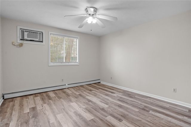 22 Oak Street 1B, North Providence, RI 02911