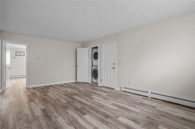 22 Oak Street 1B, North Providence, RI 02911