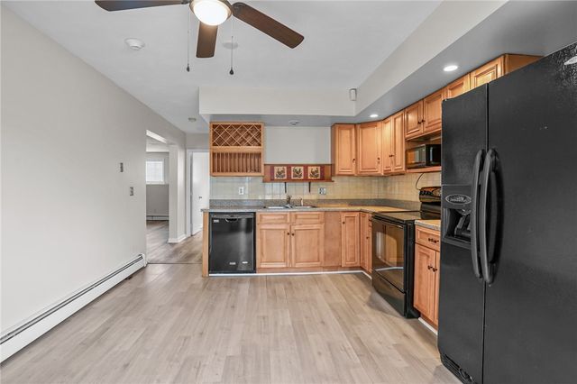 22 Oak Street 1B, North Providence, RI 02911