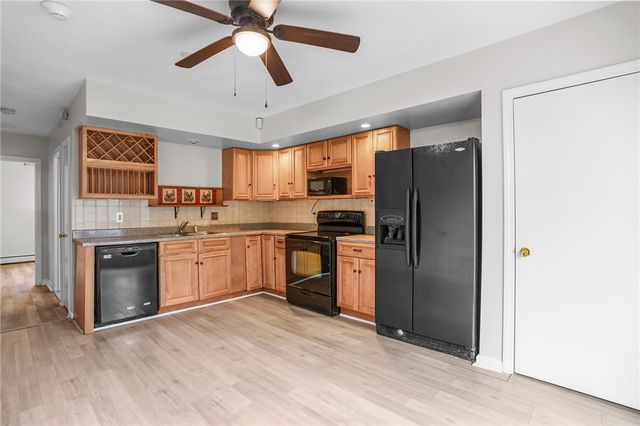 22 Oak Street 1B, North Providence, RI 02911