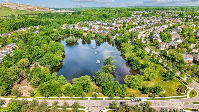 16805 Carriage Way 23, Northville Twp, MI 48168