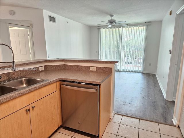 1113 Villa Ln 1113, Boynton Beach, FL 33435