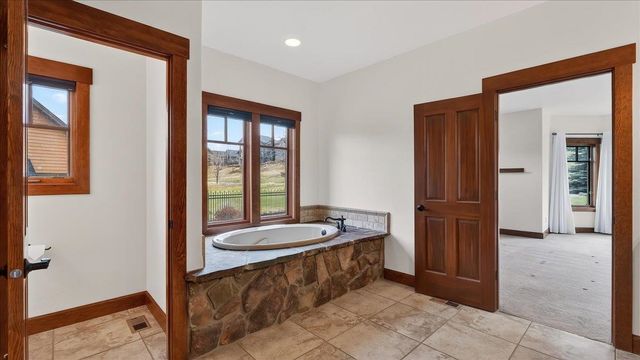 54 N Chief Garry Dr, Liberty Lake, WA 99019