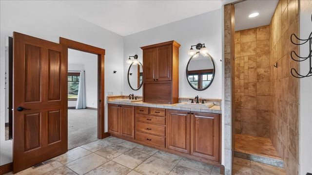 54 N Chief Garry Dr, Liberty Lake, WA 99019