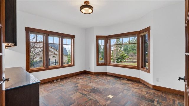 54 N Chief Garry Dr, Liberty Lake, WA 99019