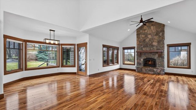 54 N Chief Garry Dr, Liberty Lake, WA 99019