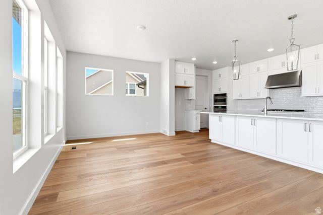 1208 W MAHOGANY ST, Saratoga Springs, UT 84045