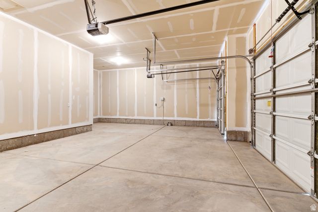 1208 W MAHOGANY ST, Saratoga Springs, UT 84045
