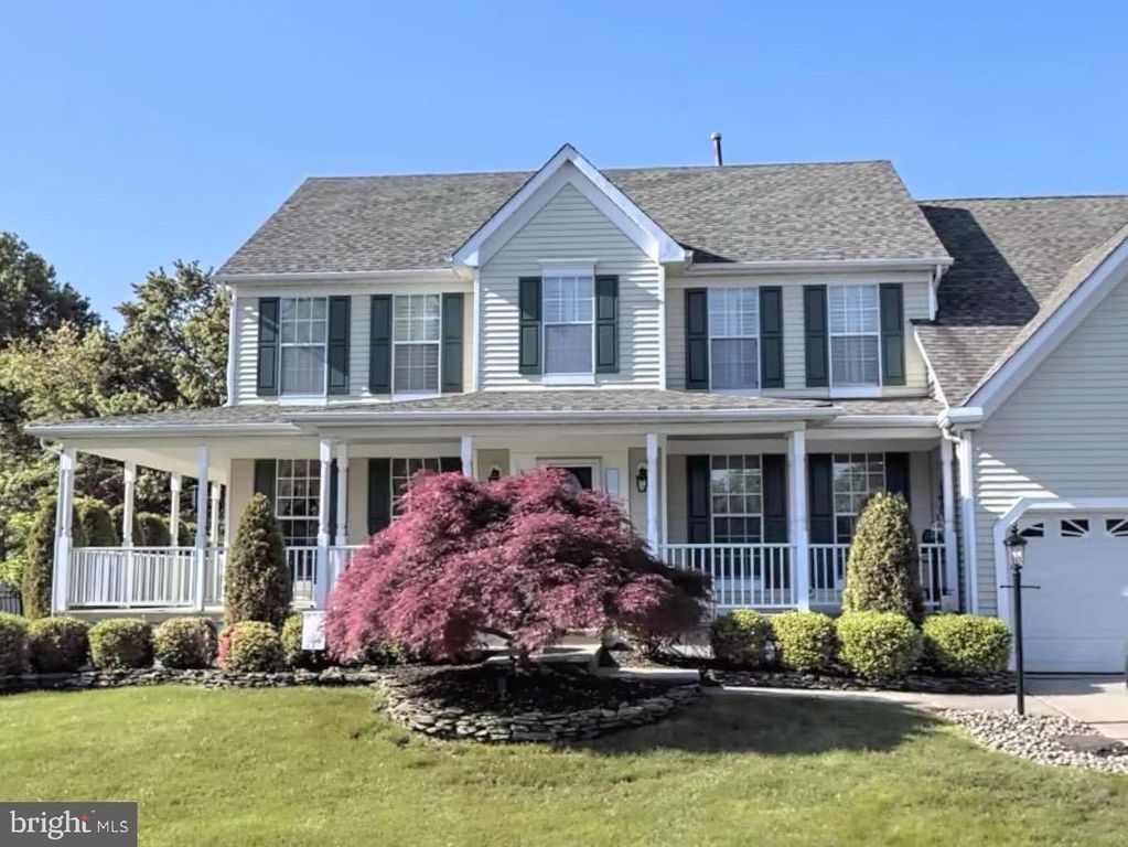 612 SARATOGA DR, Mount Laurel, NJ 08054
