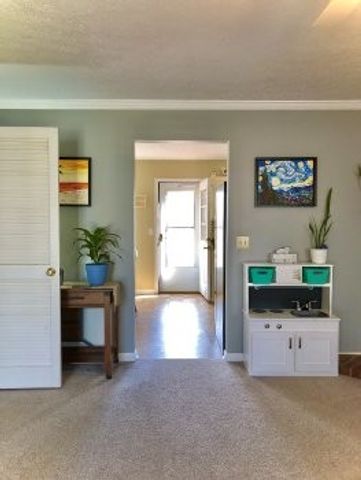 108 Edgehill Ln, Hendersonville, TN 37075