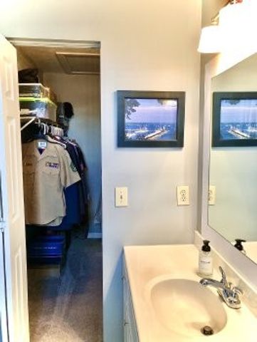 108 Edgehill Ln, Hendersonville, TN 37075