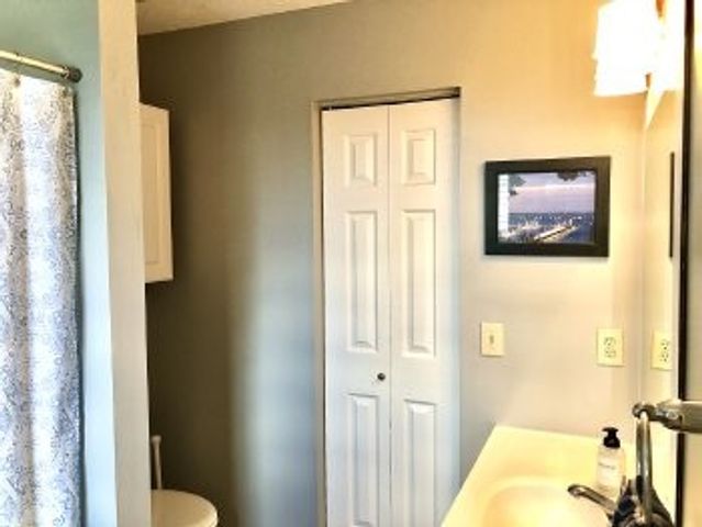 108 Edgehill Ln, Hendersonville, TN 37075