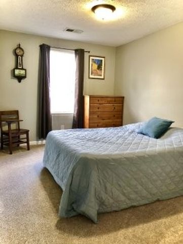 108 Edgehill Ln, Hendersonville, TN 37075