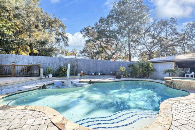 801 Patio Rd, Fort Walton Beach, FL 32547