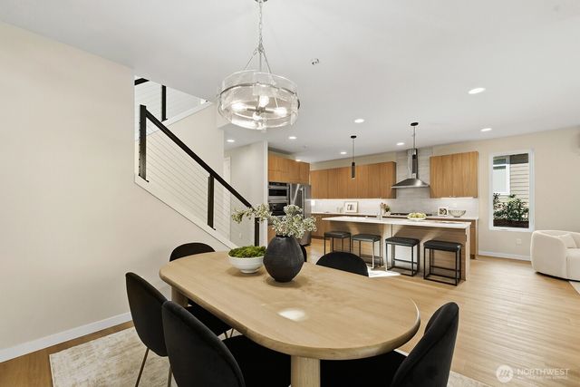 1072 205th Avenue NE, Sammamish, WA 98074