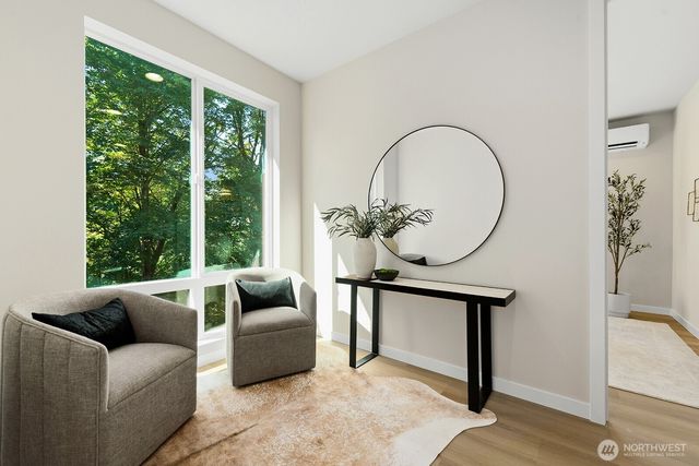 1072 205th Avenue NE, Sammamish, WA 98074