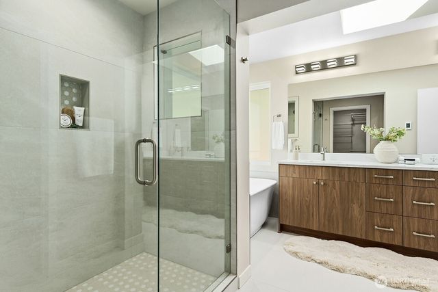 1072 205th Avenue NE, Sammamish, WA 98074