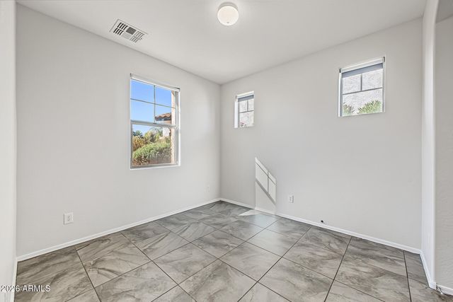 3275 E SPORTS Drive, Gilbert, AZ 85298
