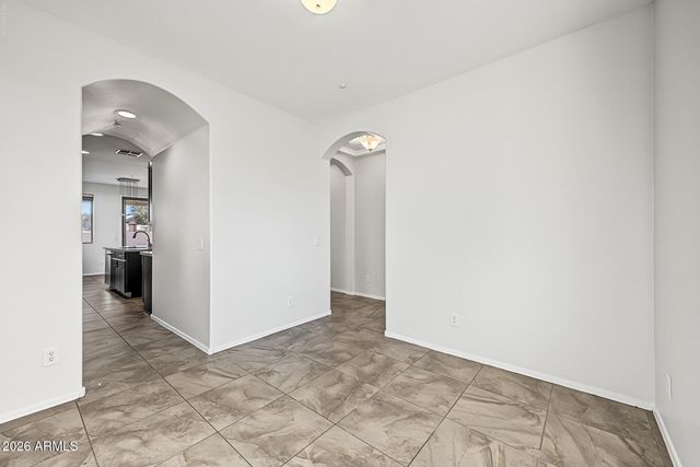 3275 E SPORTS Drive, Gilbert, AZ 85298