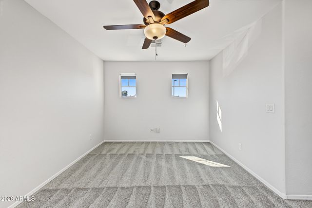 3275 E SPORTS Drive, Gilbert, AZ 85298