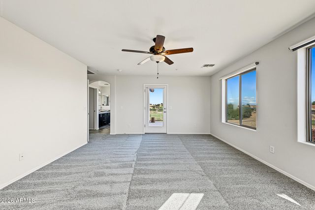 3275 E SPORTS Drive, Gilbert, AZ 85298