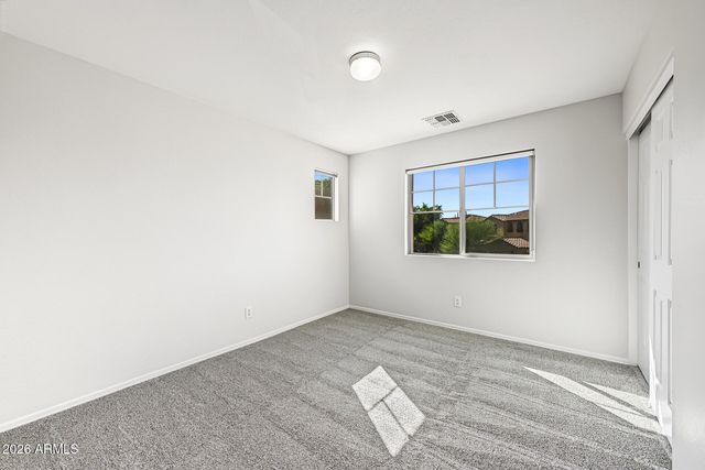 3275 E SPORTS Drive, Gilbert, AZ 85298