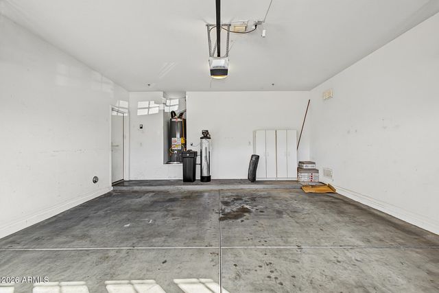 3275 E SPORTS Drive, Gilbert, AZ 85298