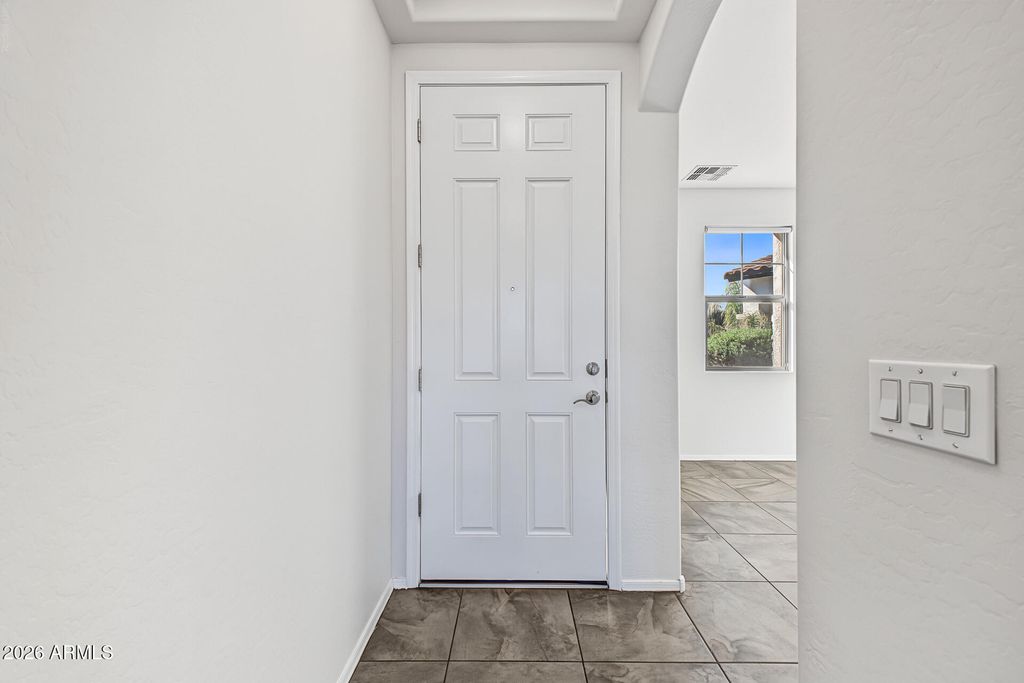 3275 E SPORTS Drive, Gilbert, AZ 85298 — photo 4