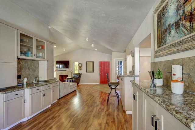 1733 Schooner Way, Carlsbad, CA 92008