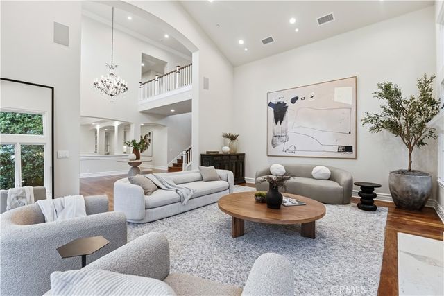 1502 Bienveneda, Pacific Palisades, CA 90272