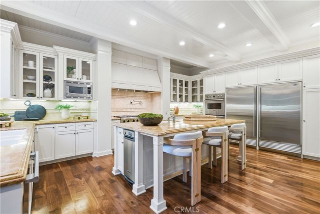 1502 Bienveneda, Pacific Palisades, CA 90272