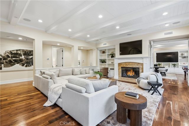 1502 Bienveneda, Pacific Palisades, CA 90272
