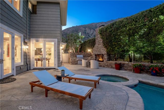 1502 Bienveneda, Pacific Palisades, CA 90272