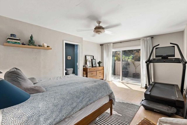 2607 Pirineos Way 103, Carlsbad, CA 92009