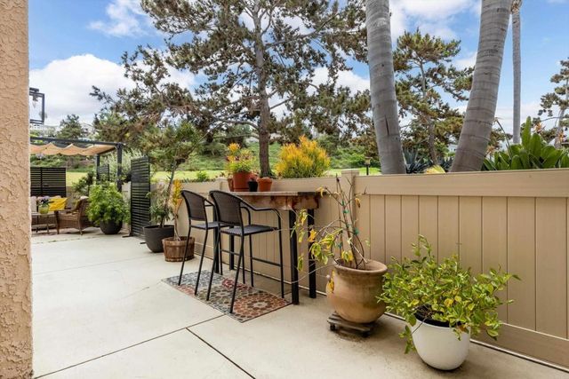 2607 Pirineos Way 103, Carlsbad, CA 92009